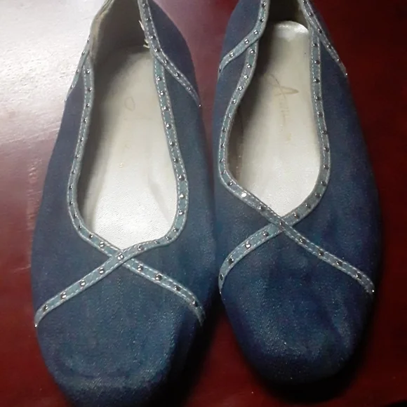 Studded Denim Shoes - Picture 2 of 6